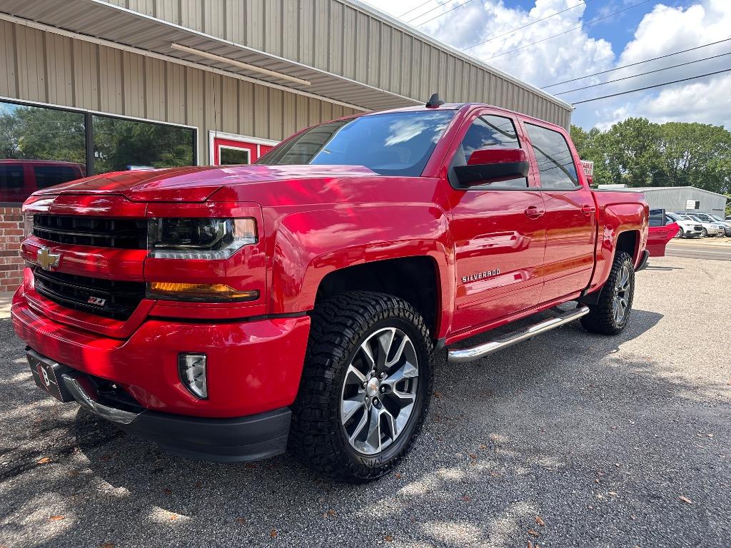 2017 Chevrolet Silverado - $26,900