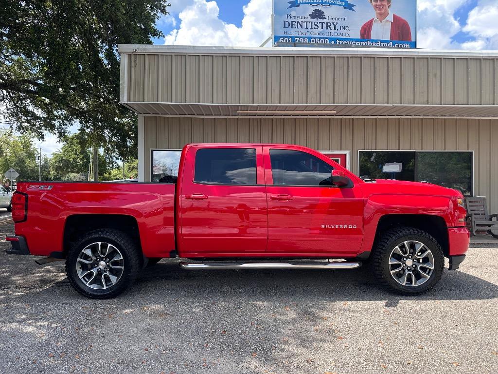 2017 Chevrolet Silverado - $26,900