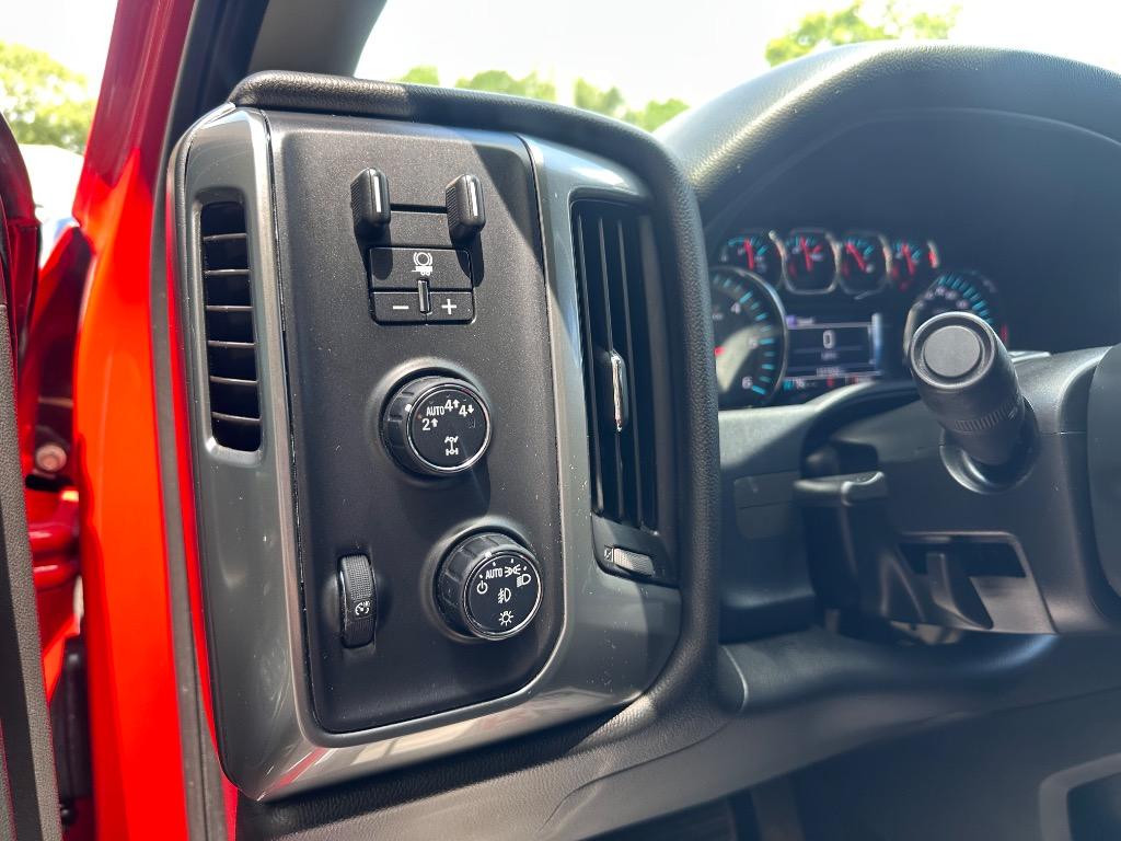 2017 Chevrolet Silverado - $26,900
