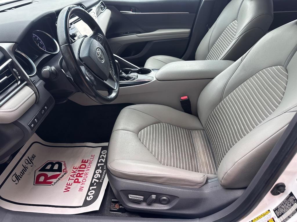 2018 Toyota Camry - $17,500