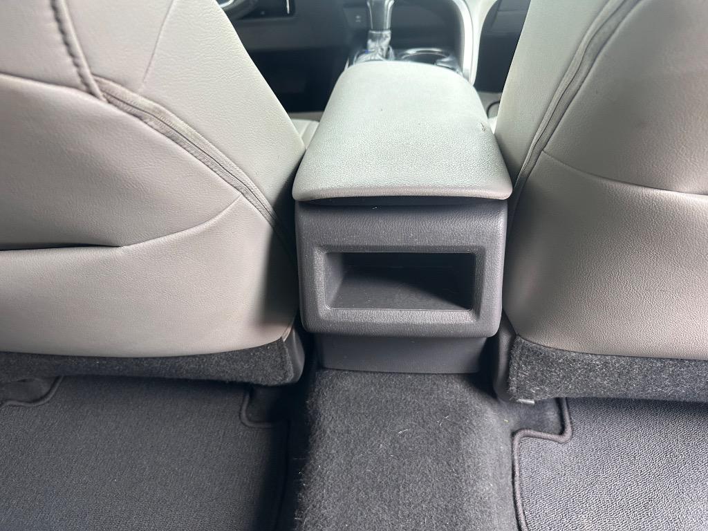 2018 Toyota Camry - $17,500