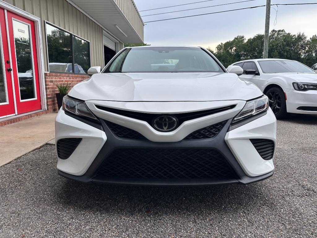 2018 Toyota Camry - $17,500