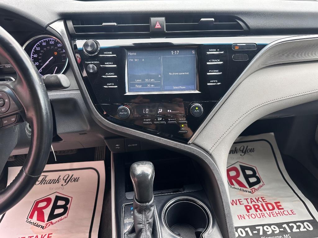 2018 Toyota Camry - $17,500
