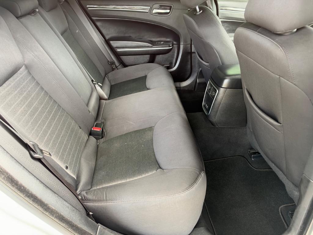 2022 Chrysler 300 - $20,500