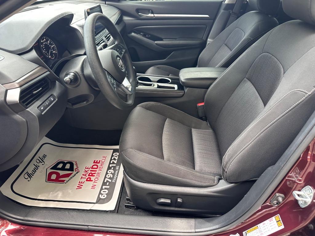 2023 Nissan Altima - $20,900