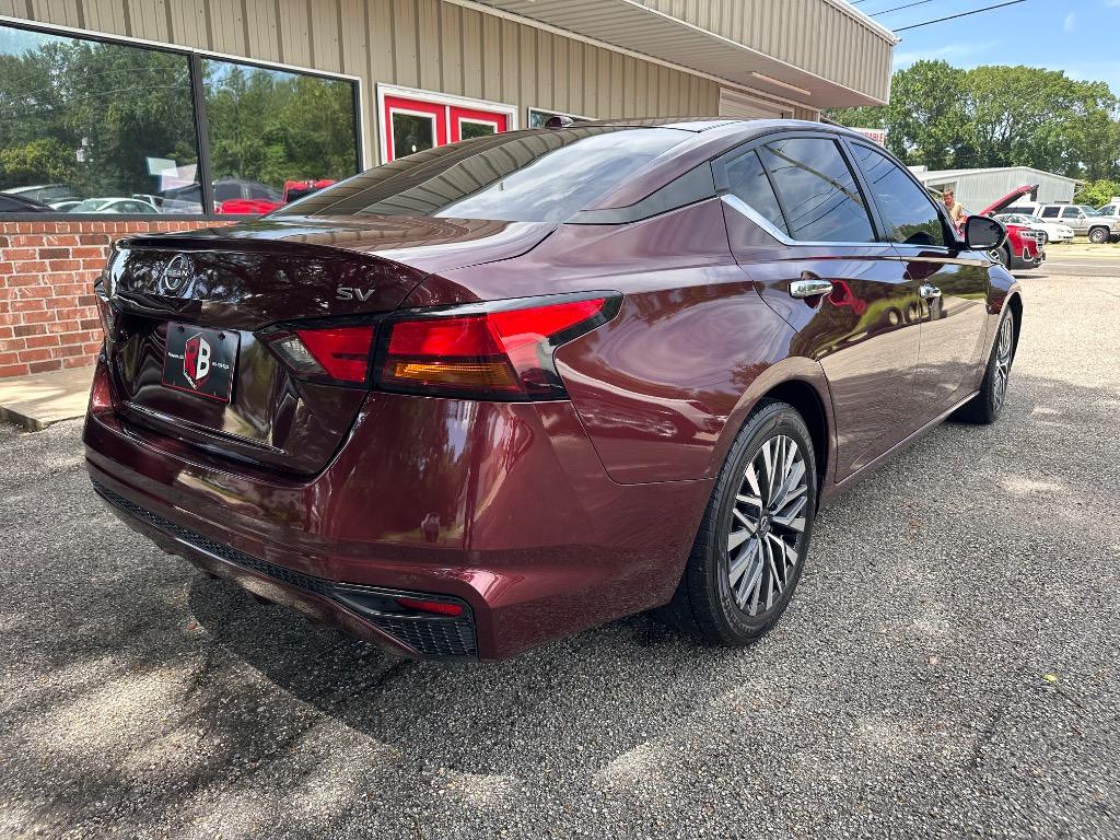 2023 Nissan Altima - $20,900