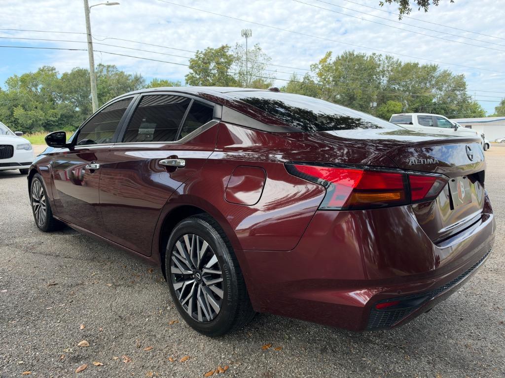 2023 Nissan Altima - $20,900