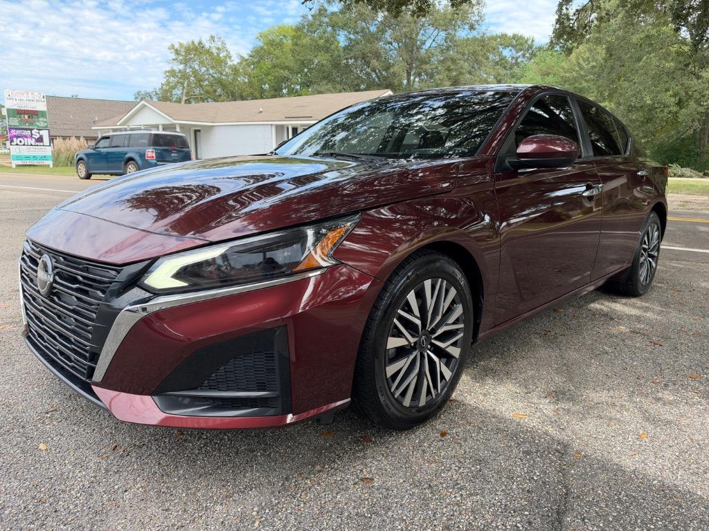 2023 Nissan Altima - $20,900