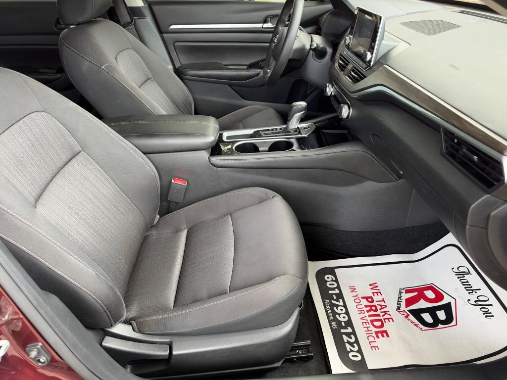 2023 Nissan Altima - $20,900
