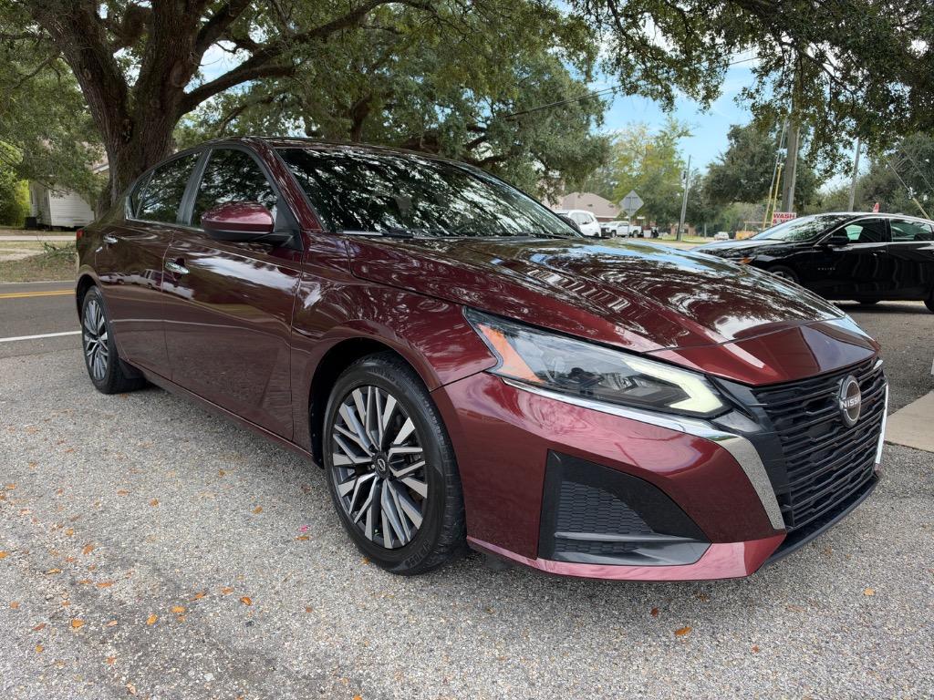 2023 Nissan Altima - $20,900