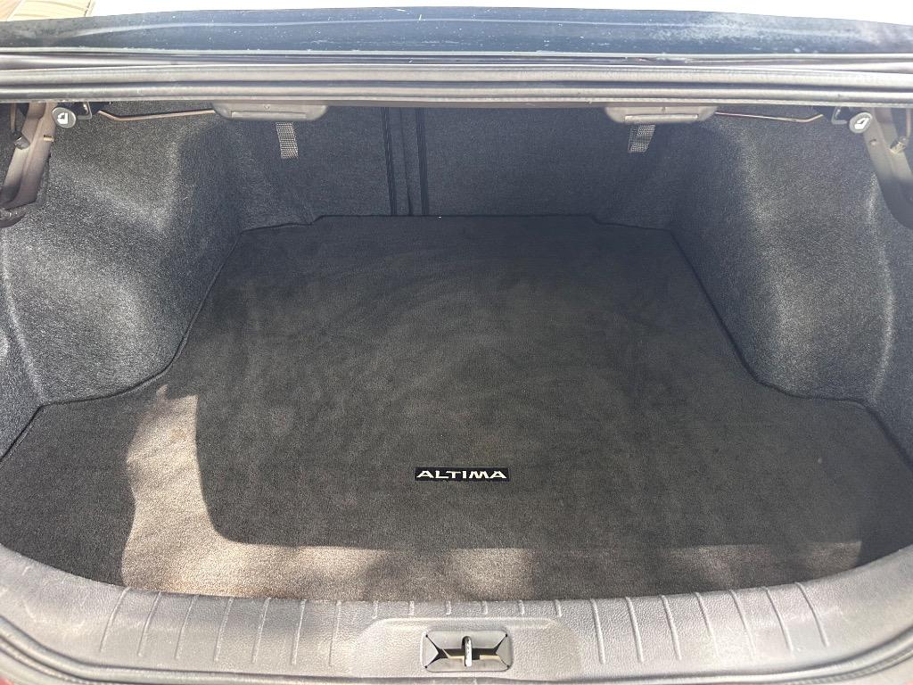 2023 Nissan Altima - $20,900