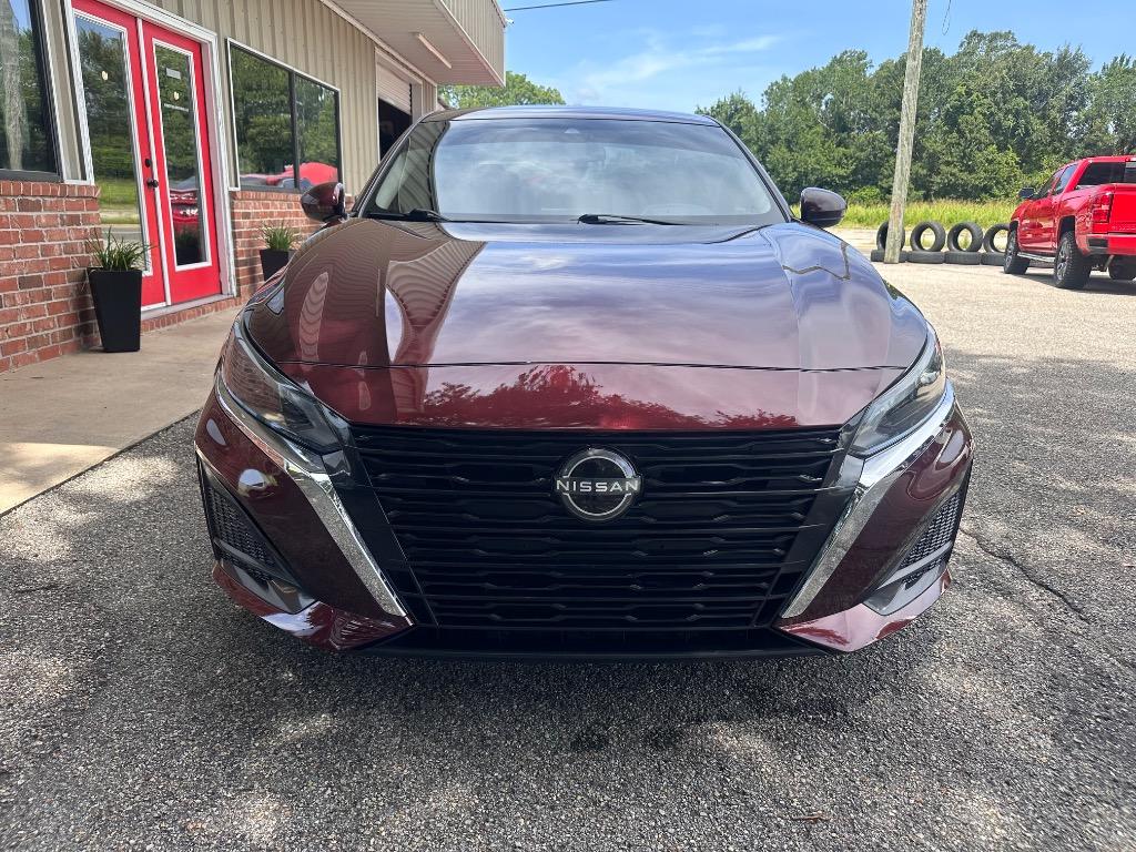 2023 Nissan Altima - $20,900