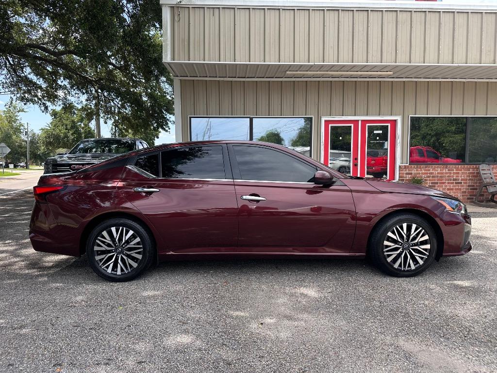 2023 Nissan Altima - $20,900