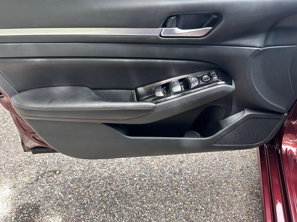 2023 Nissan Altima - $20,900
