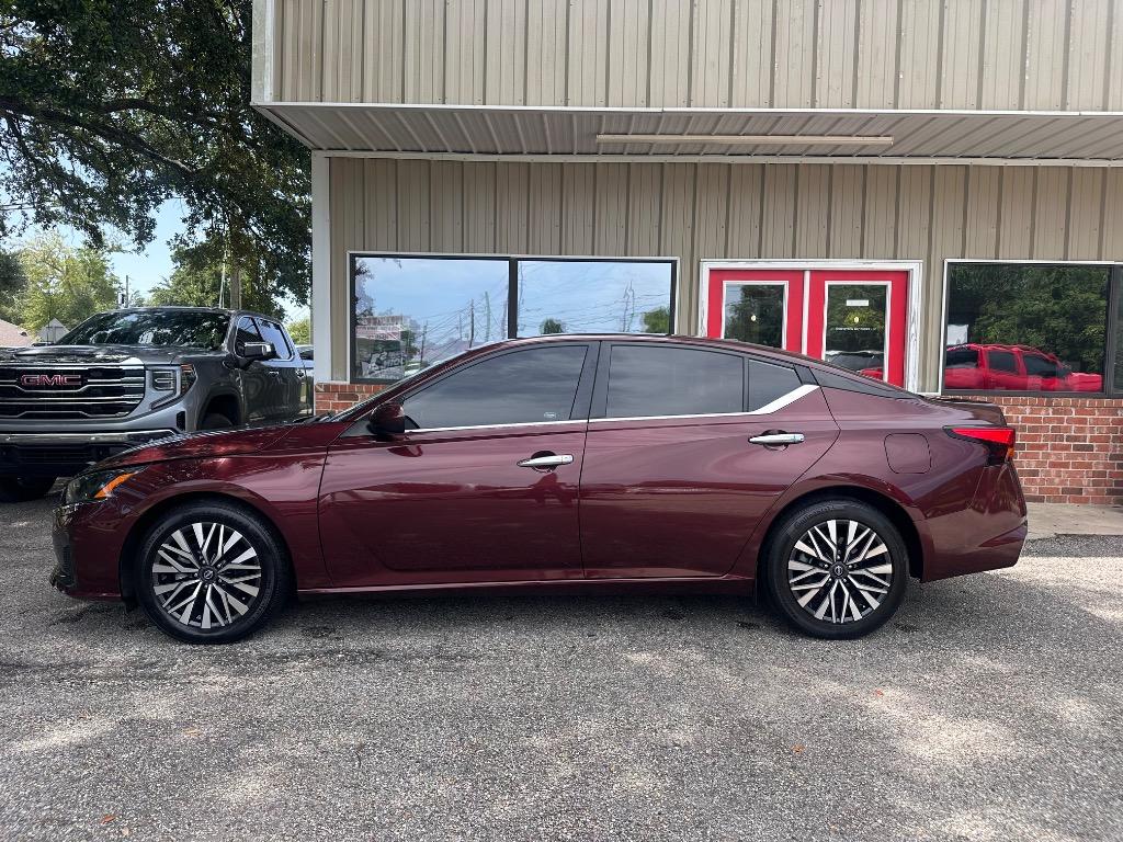 2023 Nissan Altima - $20,900