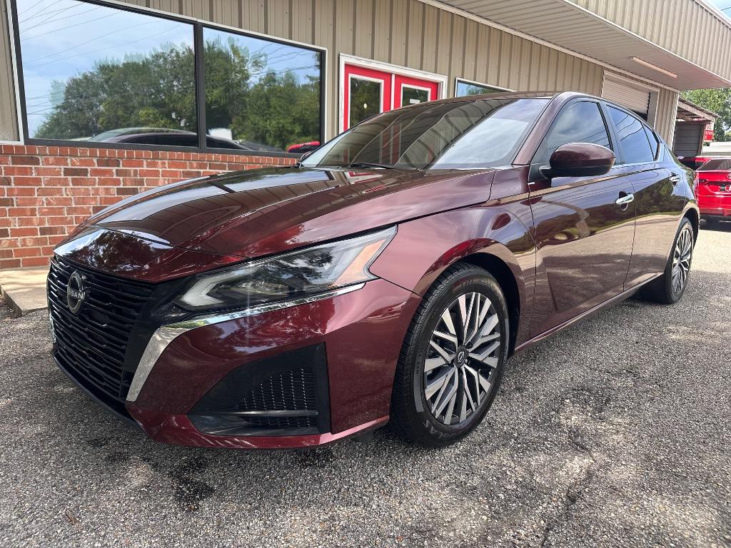 2023 Nissan Altima - $20,900