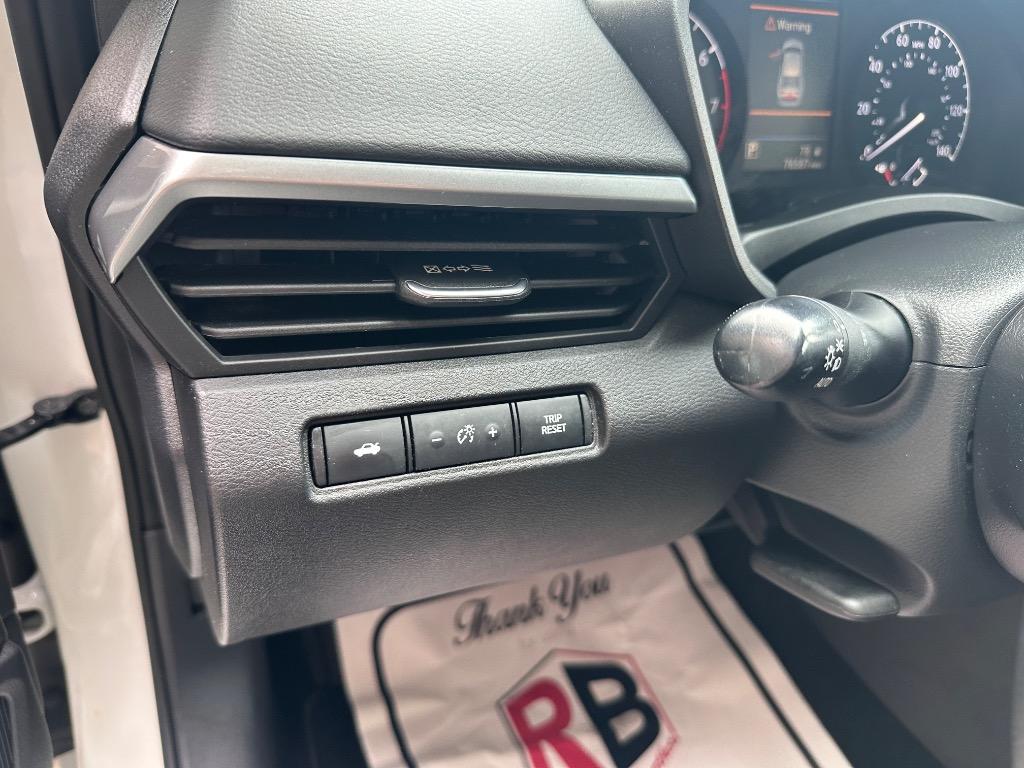 2023 Nissan Altima - $17,900