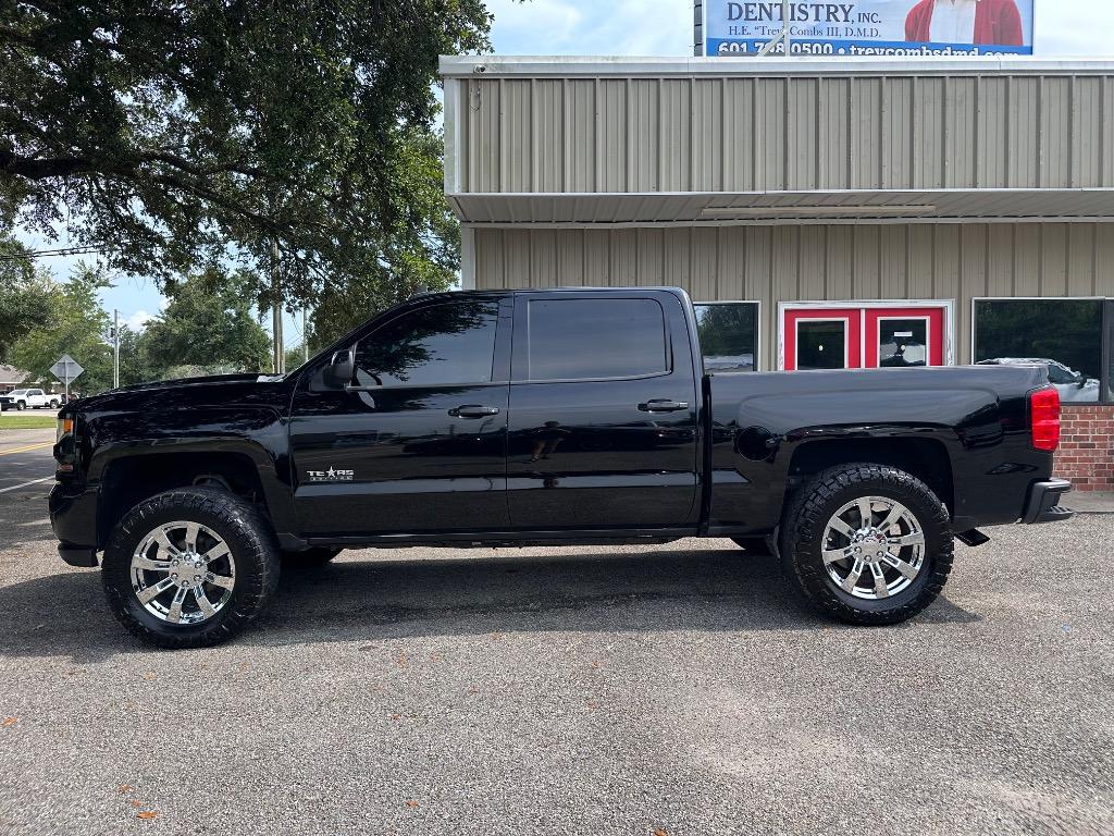 2018 Chevrolet Silverado - $26,700