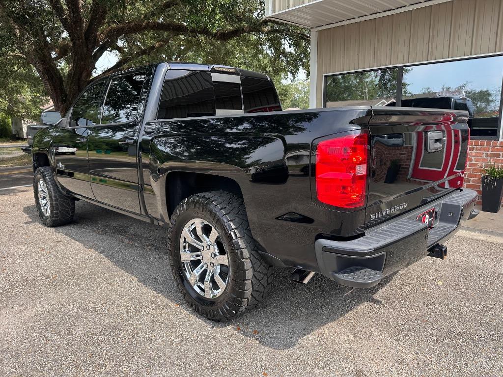 2018 Chevrolet Silverado - $26,700