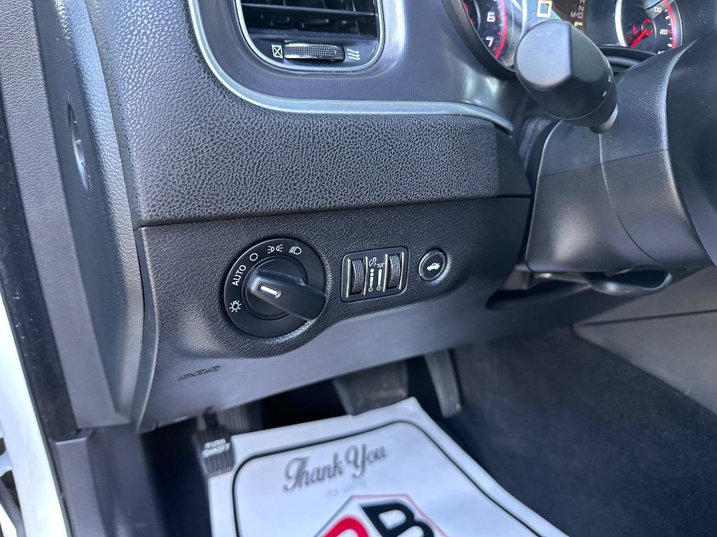 2020 Dodge Charger - $16,900