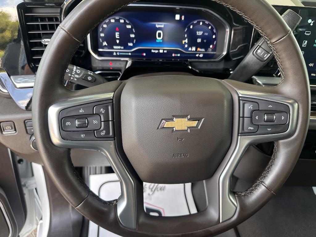 2023 Chevrolet Silverado - $31,850
