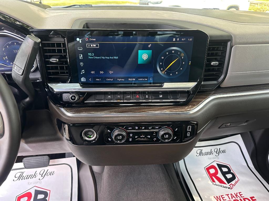 2023 Chevrolet Silverado - $31,850