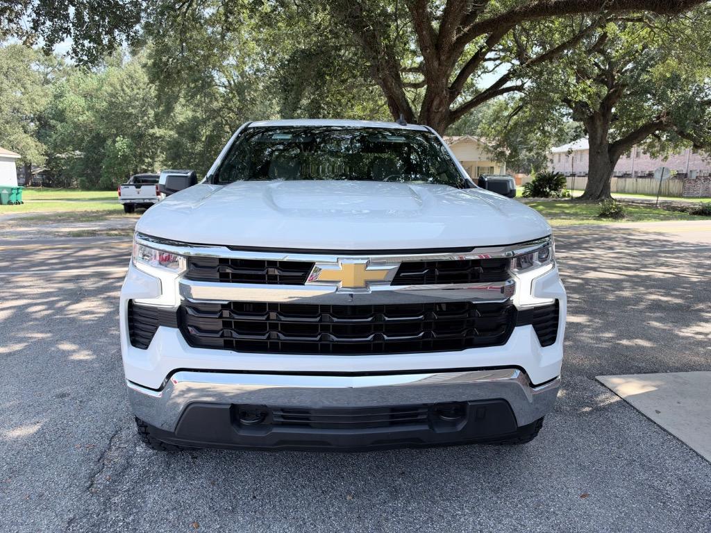 2023 Chevrolet Silverado - $31,850