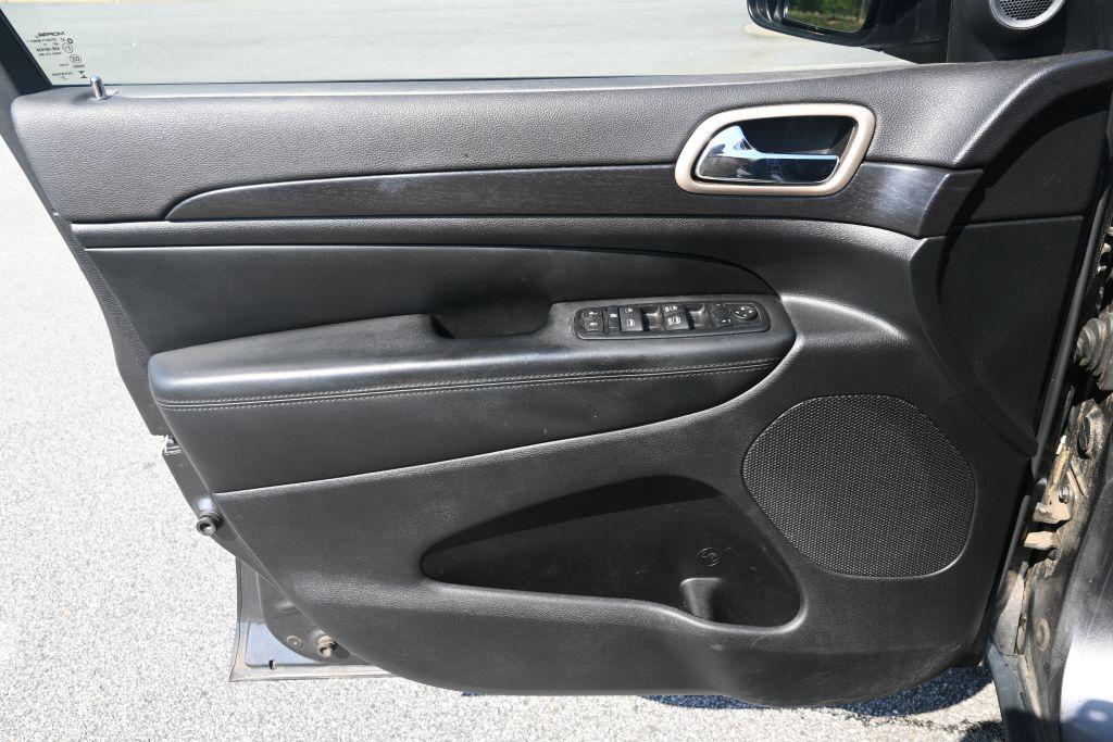 2014 Jeep Grand Cherokee Laredo photo