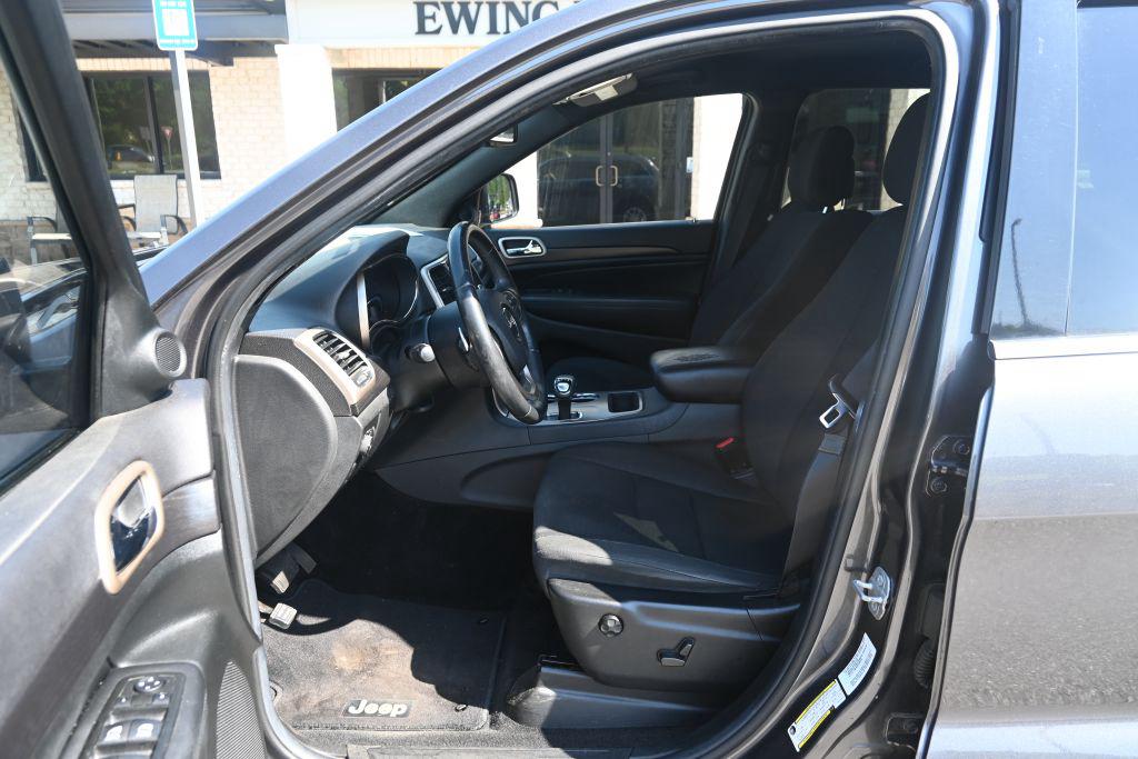 2014 Jeep Grand Cherokee Laredo photo