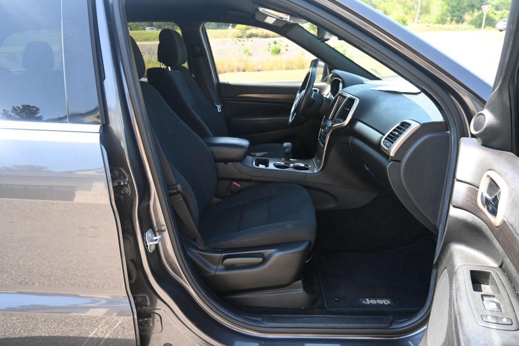 2014 Jeep Grand Cherokee Laredo photo