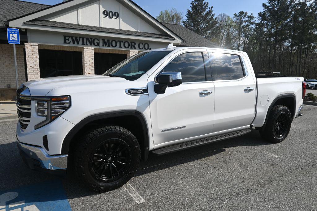 2022 GMC Sierra - $38,800