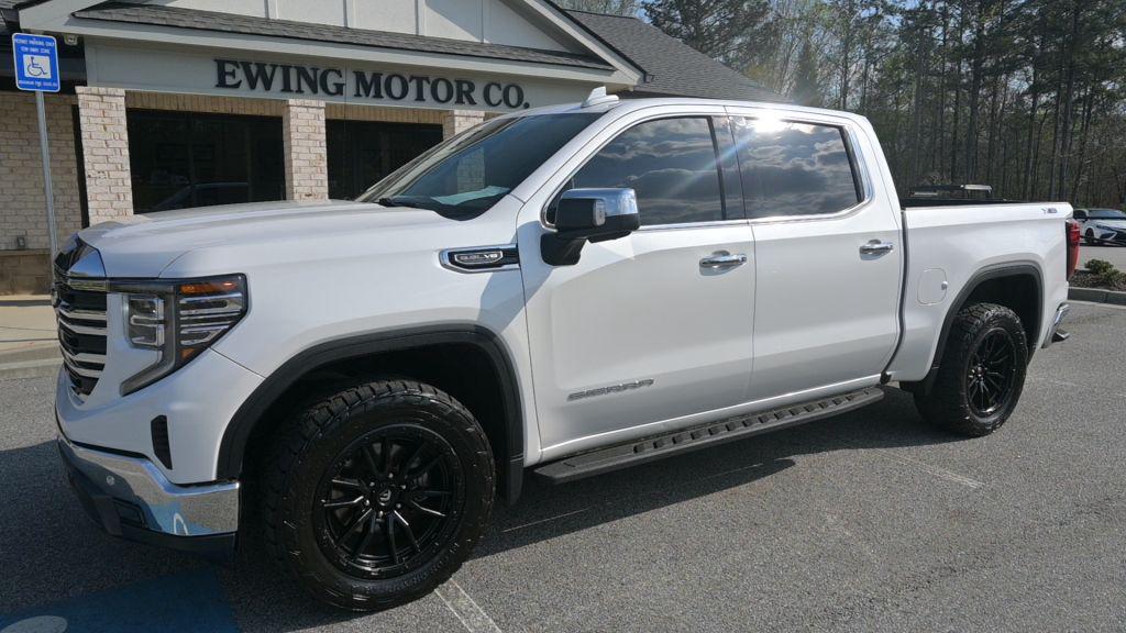 2022 GMC Sierra - $38,800