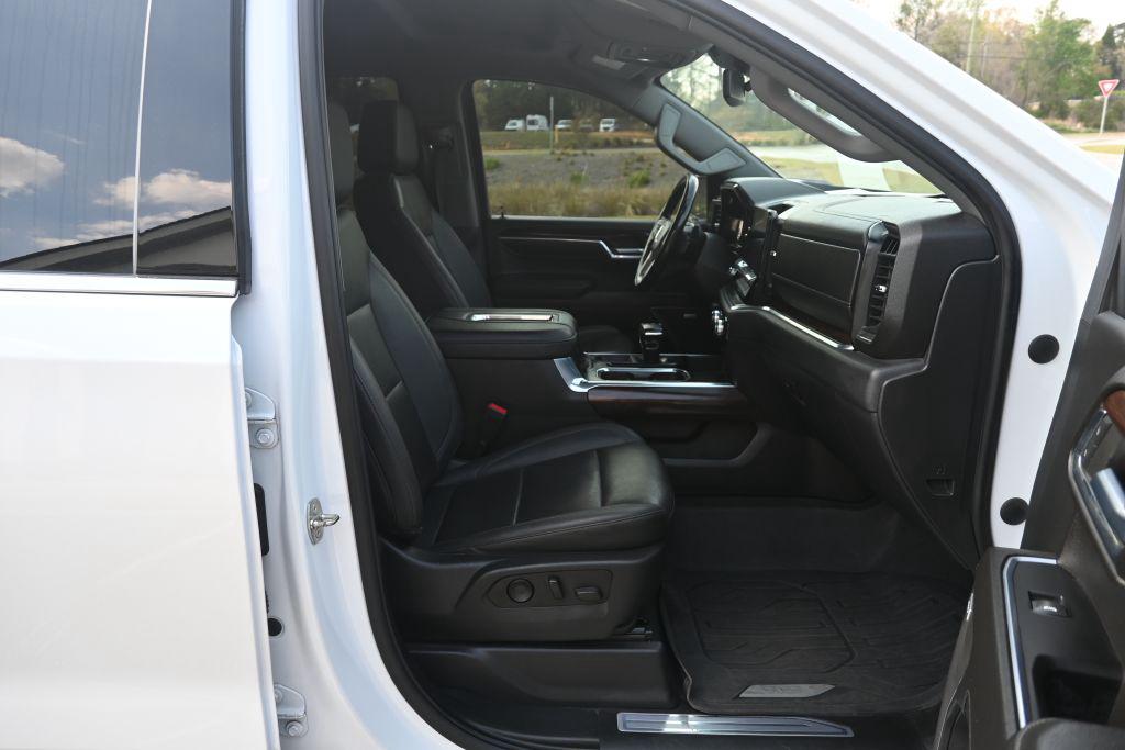 2022 GMC Sierra - $38,800