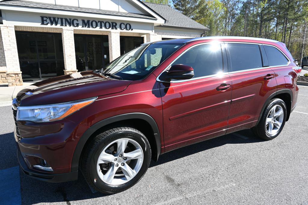 Red (Maroon) 2015 Toyota Highlander SUV / Crossover Automatic