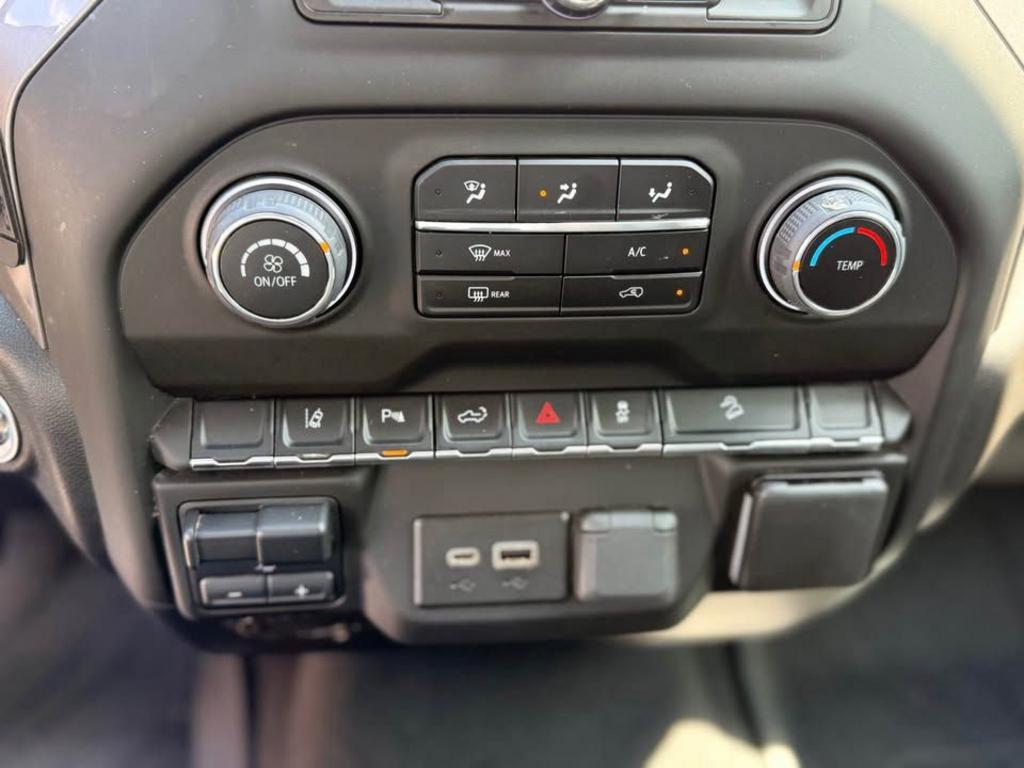 2024 Chevrolet Silverado 2500HD Crewcab Z71 4X4 - $45,500