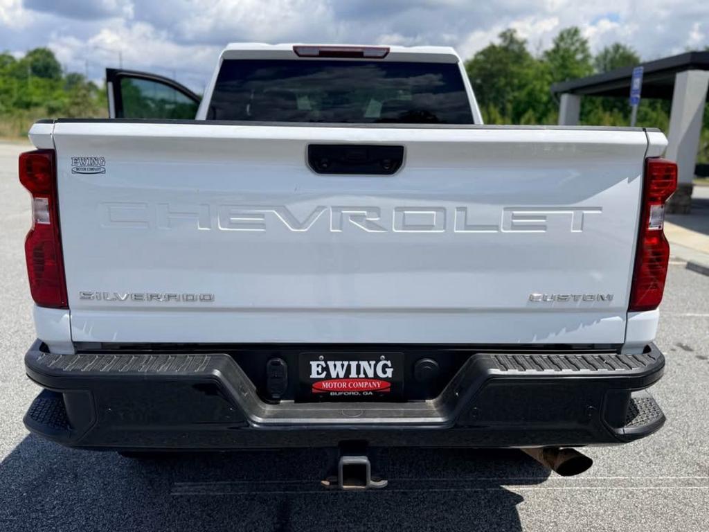 2024 Chevrolet Silverado 2500HD Crewcab Z71 4X4 - $45,500