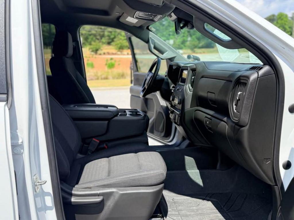 2024 Chevrolet Silverado 2500HD Crewcab Z71 4X4 - $45,500