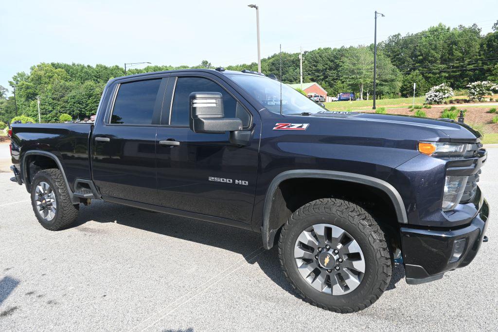 2024 Chevrolet Silverado 2500HD Crewcab Custom 4X4 - $39,800