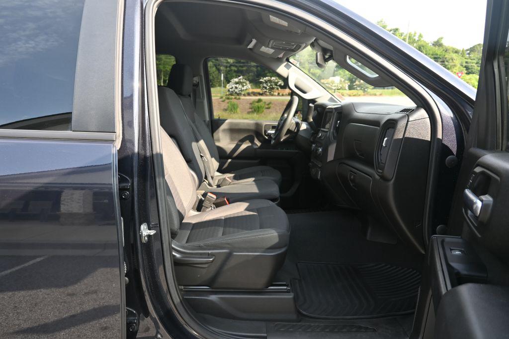 2024 Chevrolet Silverado 2500HD Crewcab Custom 4X4 - $39,800
