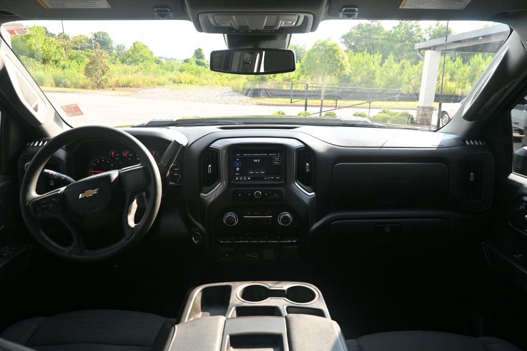 2024 Chevrolet Silverado 2500HD Crewcab Custom 4X4 - $39,800