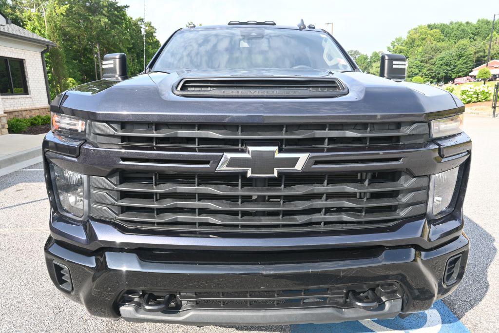 2024 Chevrolet Silverado 2500HD Crewcab Custom 4X4 - $39,800