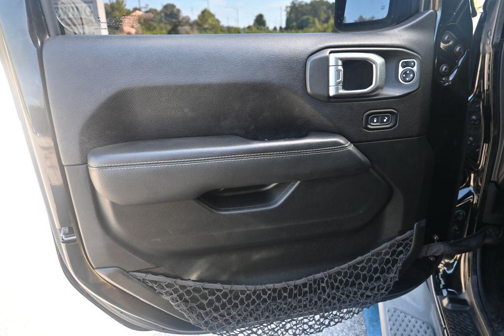 2020 Jeep Gladiator - $21,500