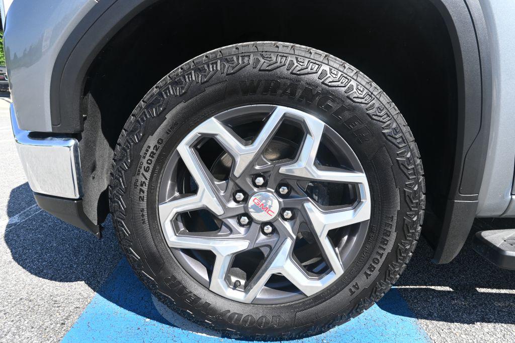 2023 GMC Sierra - $44,900