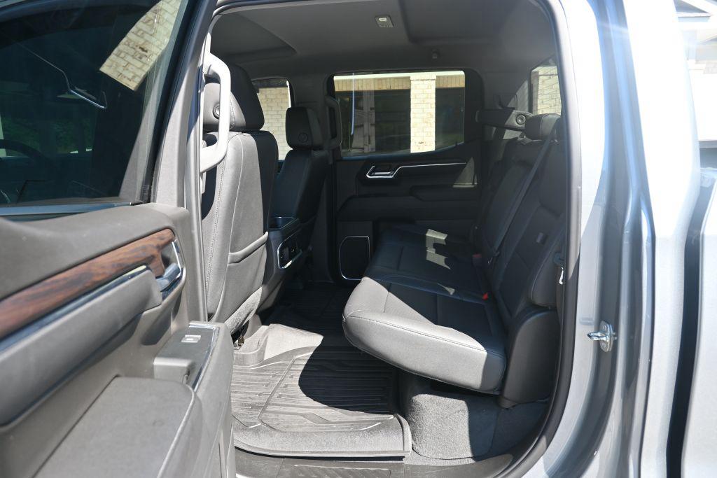 2023 GMC Sierra - $44,900
