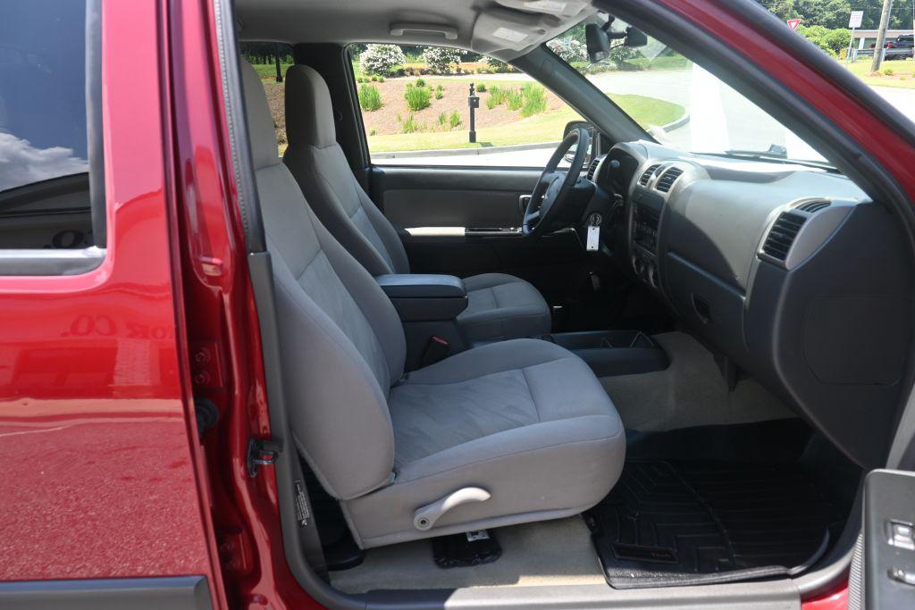 2005 Chevrolet Colorado - $11,800