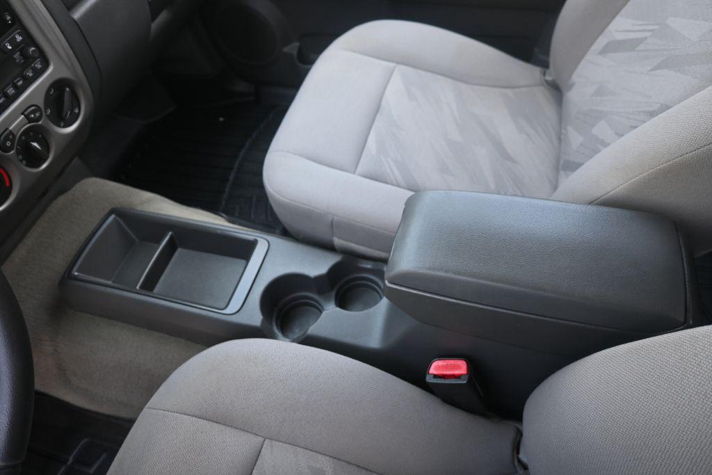 2005 Chevrolet Colorado - $11,800