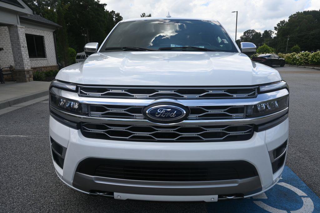 2022 Ford Expedition - $52,900