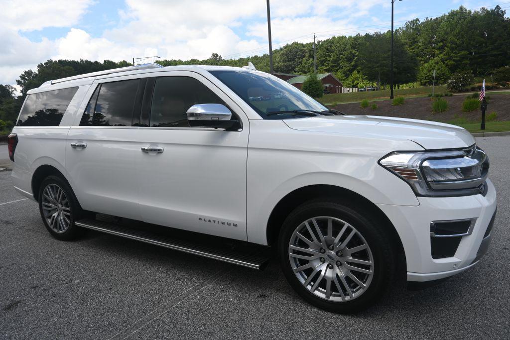 2022 Ford Expedition - $52,900