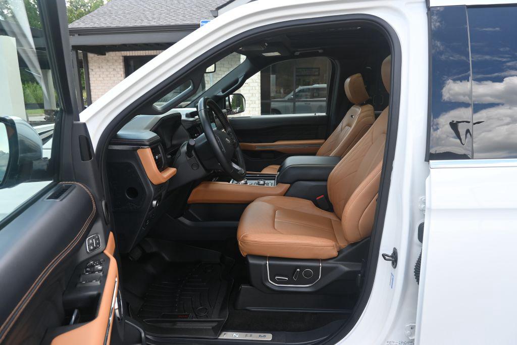 2022 Ford Expedition - $52,900