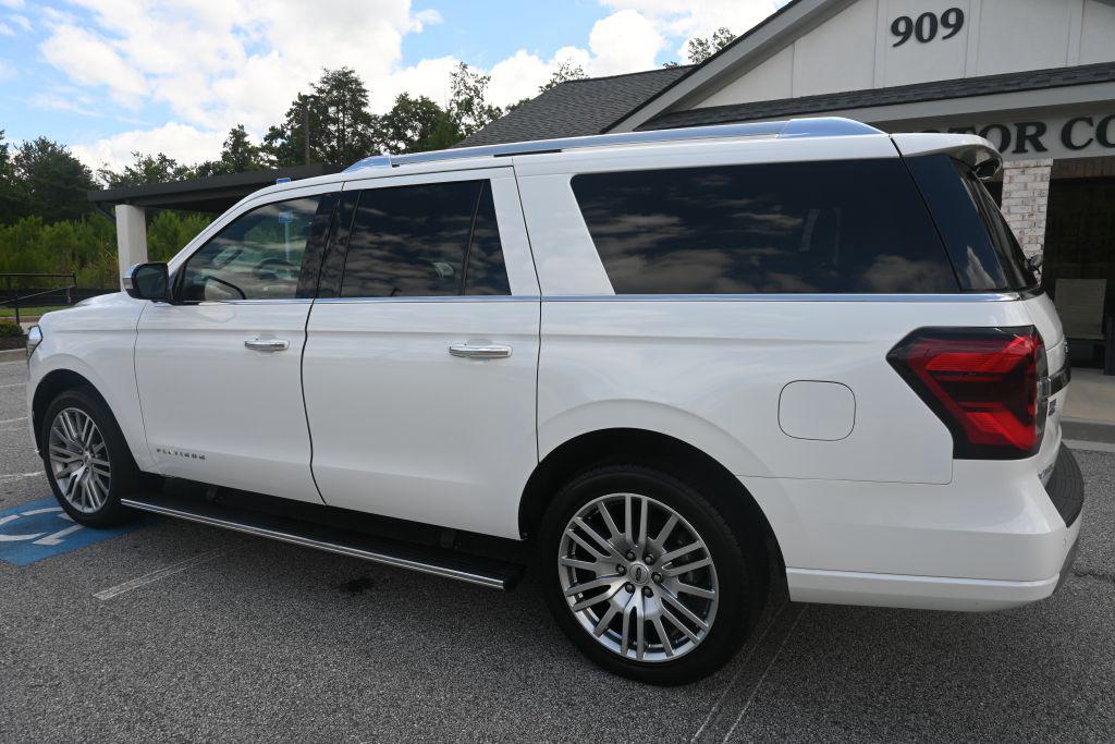 2022 Ford Expedition - $52,900